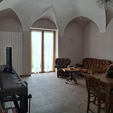 Il Vecchio Portone, Zubiena, Bi Nyaraló